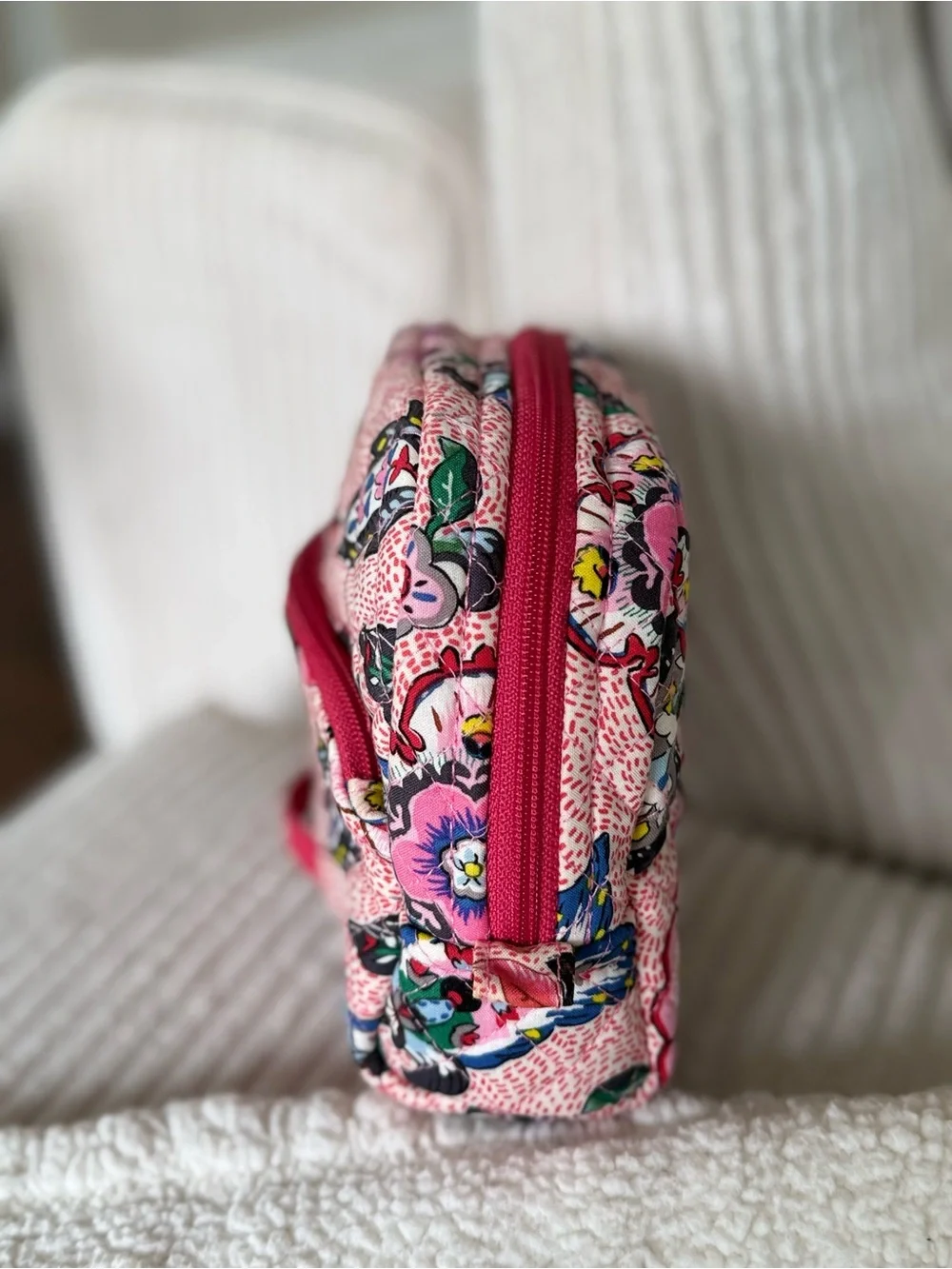 Vera Bradley Pink Floral Quilted Cosmetic Pouch Stitched flowers waterproof